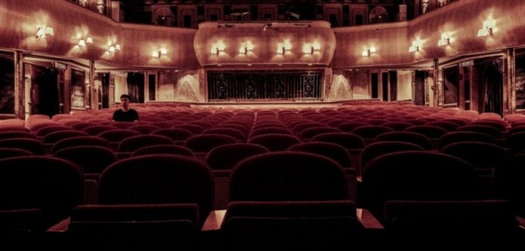 Εικόνα ΣΟΚ σε παιδική ταινία – Αυτά ετοιμάζουν ΤΩΡΑ στον πλανήτη – Την έχουν δει τα παιδιά σας; (ΒΙΝΤΕΟ)